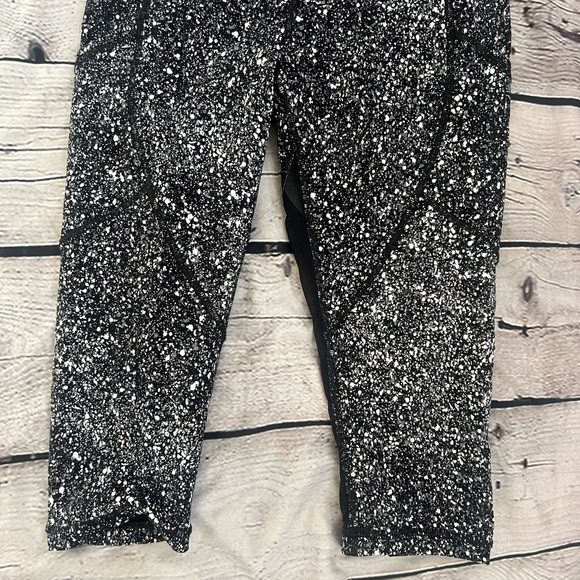 Lululemon Pace Rival Crop Marathon Leggings Mesh Black & White Speckle size 6 - Picture 5 of 12